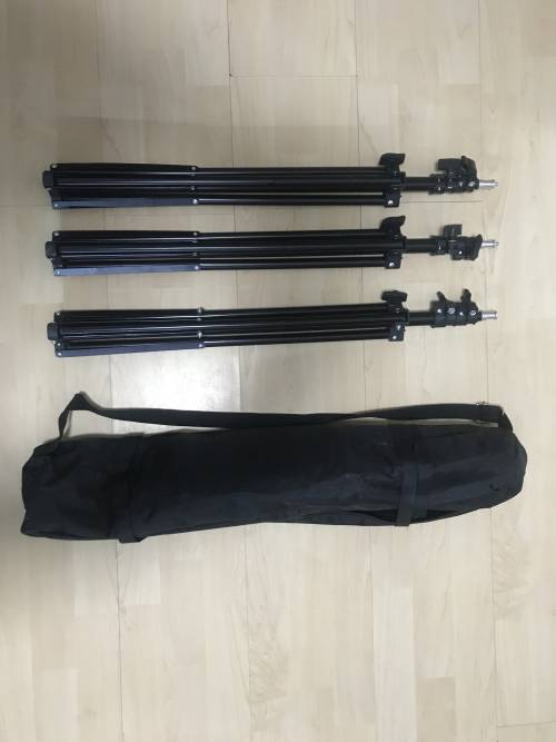 Studio Light / Flash / Speedlight / Umbrella Stand